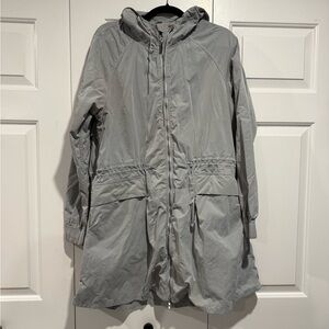 Lululemon Athletica Light Gray Windbreaker Rain Jacket Midi
